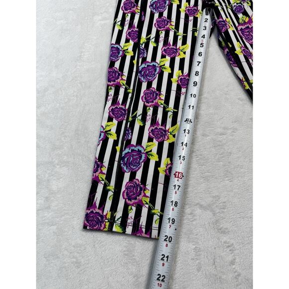 Betsey Johnson Capri Performance Striped Floral Leggings Size Medium - Picture 5 of 8